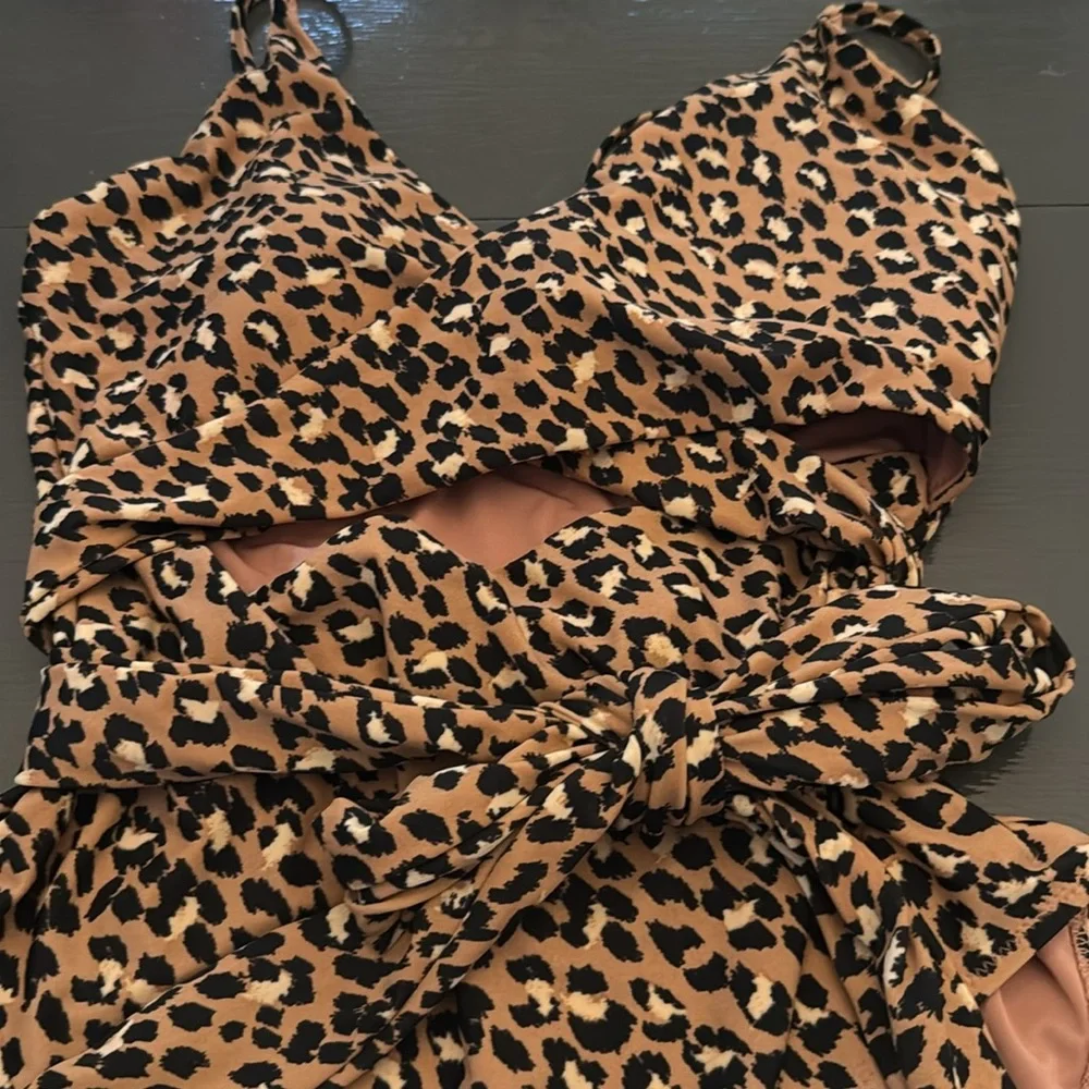 Aerie wrap around leopard one piece - Picture 6 of 9